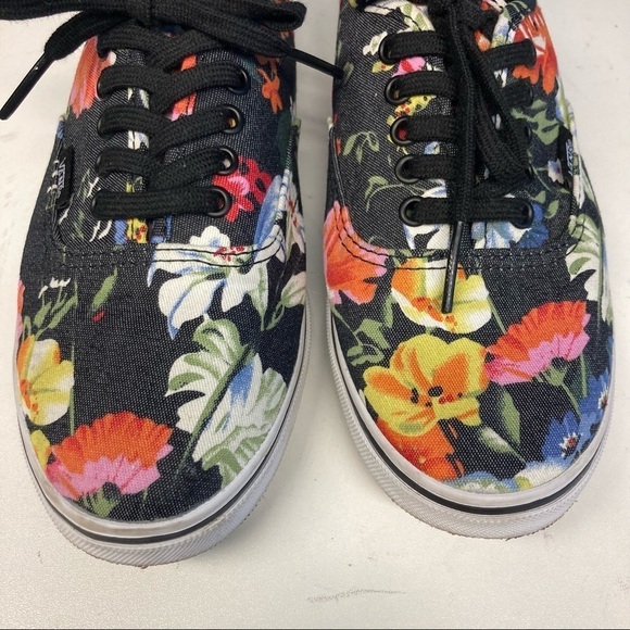 VANS OFF THE WALL Sz 7 Floral Sneakers Like New Condition Sz 7 W Sz 5.5 M - Picture 3 of 8